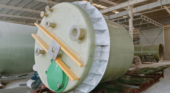 Tanque de armazenamento de GRP FRP de vários meios Grande capacidade Forma vertical horizontal