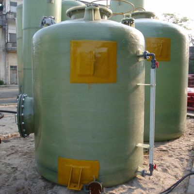 Tanques de armazenamento de produtos químicos industriais de FRP Capacidade personalizada Tanque vertical de FRP de fundo plano