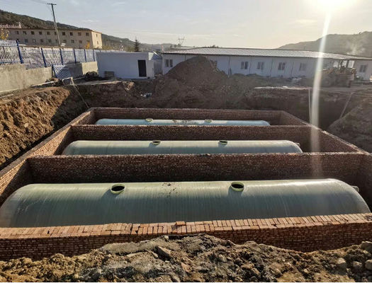 1000L FRP Bio Septic Tank Sem vazamento Fibra de vidro Tanque de esgoto Tratamento de águas residuais