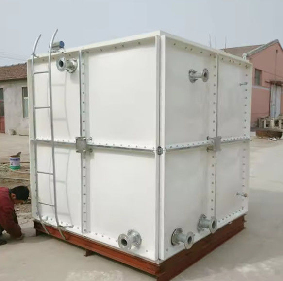 Superfície lisa Panel de FRP de enorme litro Tanque de armazenamento de água Galão gigante Colheita de água da chuva